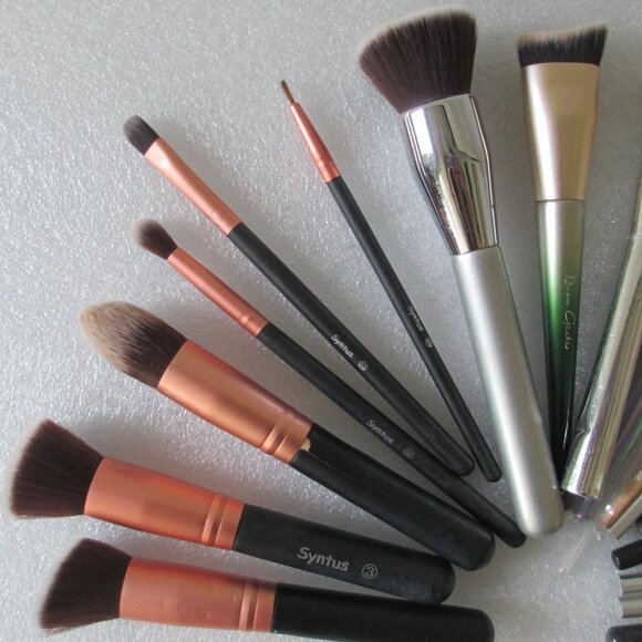 BIG BUNDLE OF 20 MAKE-UP BRUSHES - Picture 10 of 13